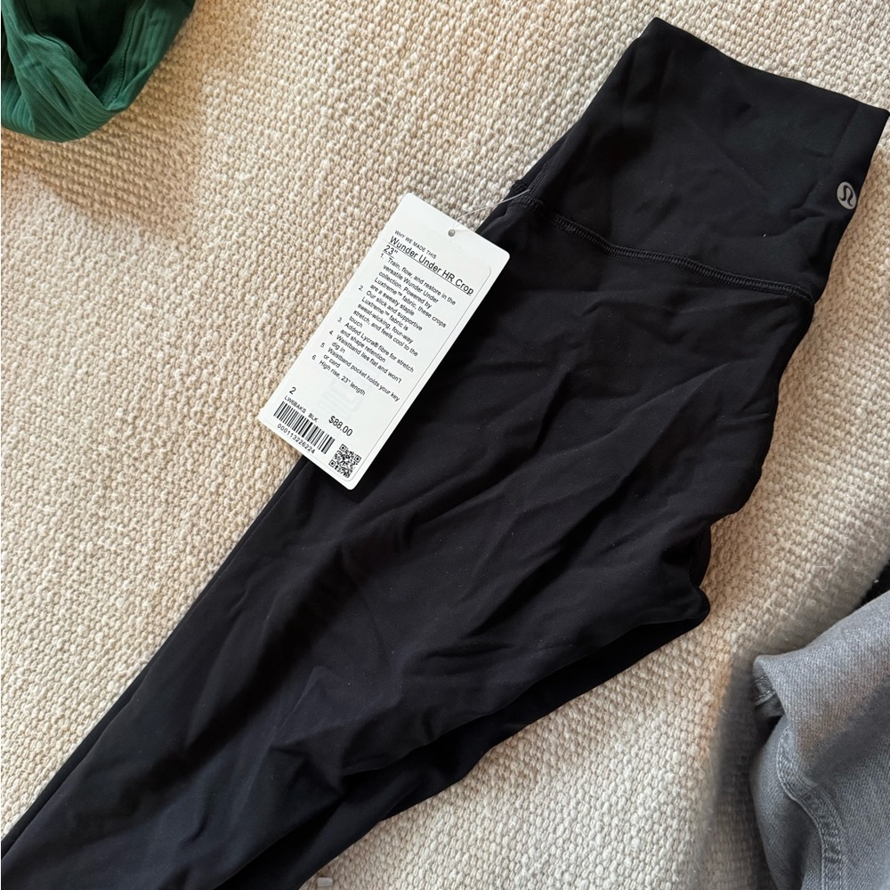 LULULEMON. Wunder Under HR Crop 23’’ Size 2